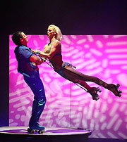 The Giurintanos: Rollschuh-Akrobatik (&copy;Foto: Martin Schmitz)